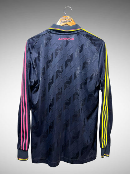 Juventus 2024 Camisa Lifestyler Tam M Mangas Longas.