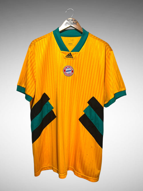 Bayern de Munique 2022 Camisa Icon Tam G.