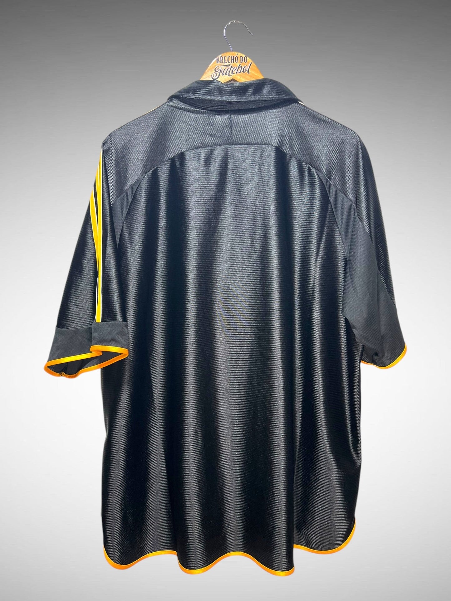 Real Madrid 2001 Relançamento Segunda Camisa Tam GG.