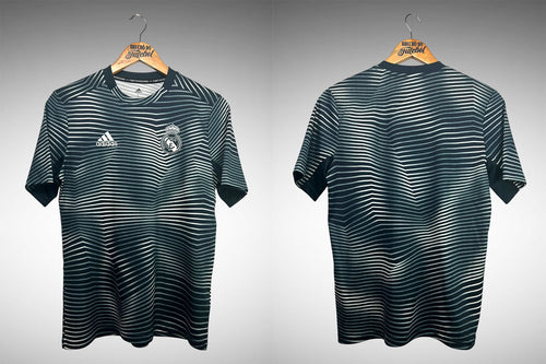 Real Madrid 2018 Camisa de Aquecimento Tam G Infantil.